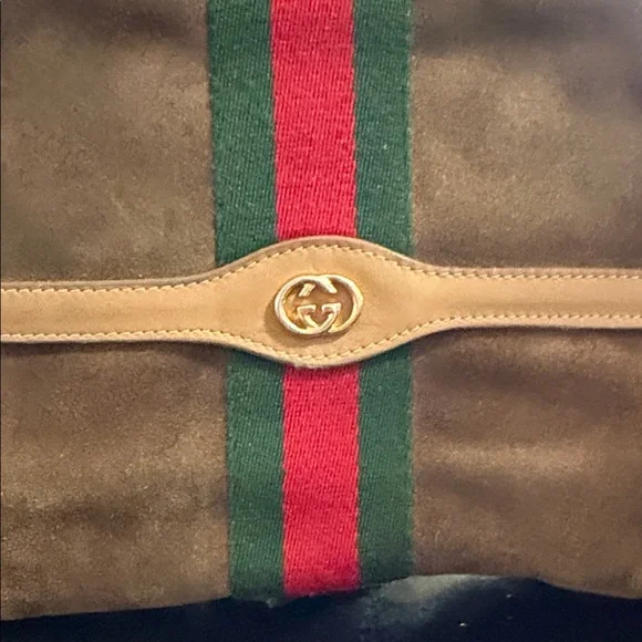 Gucci Tan Suede Clutch with Green and Red Accents - Picture 3 of 12